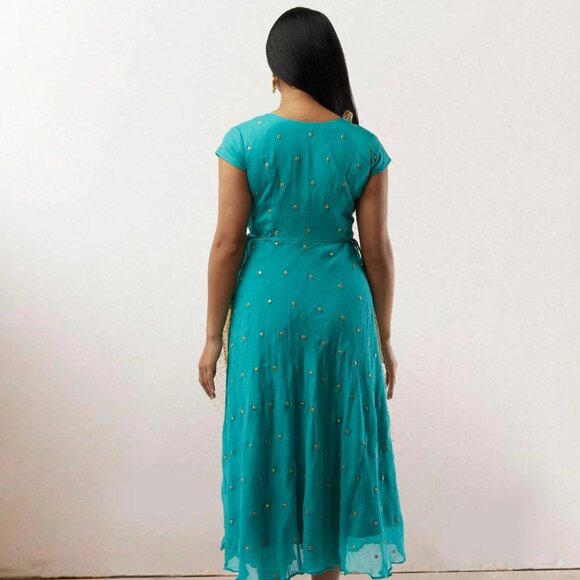 Persian Green Banarasi Georgette Dress with Gold Net Duppatta | Indian Ethnic We - Picture 5 of 5